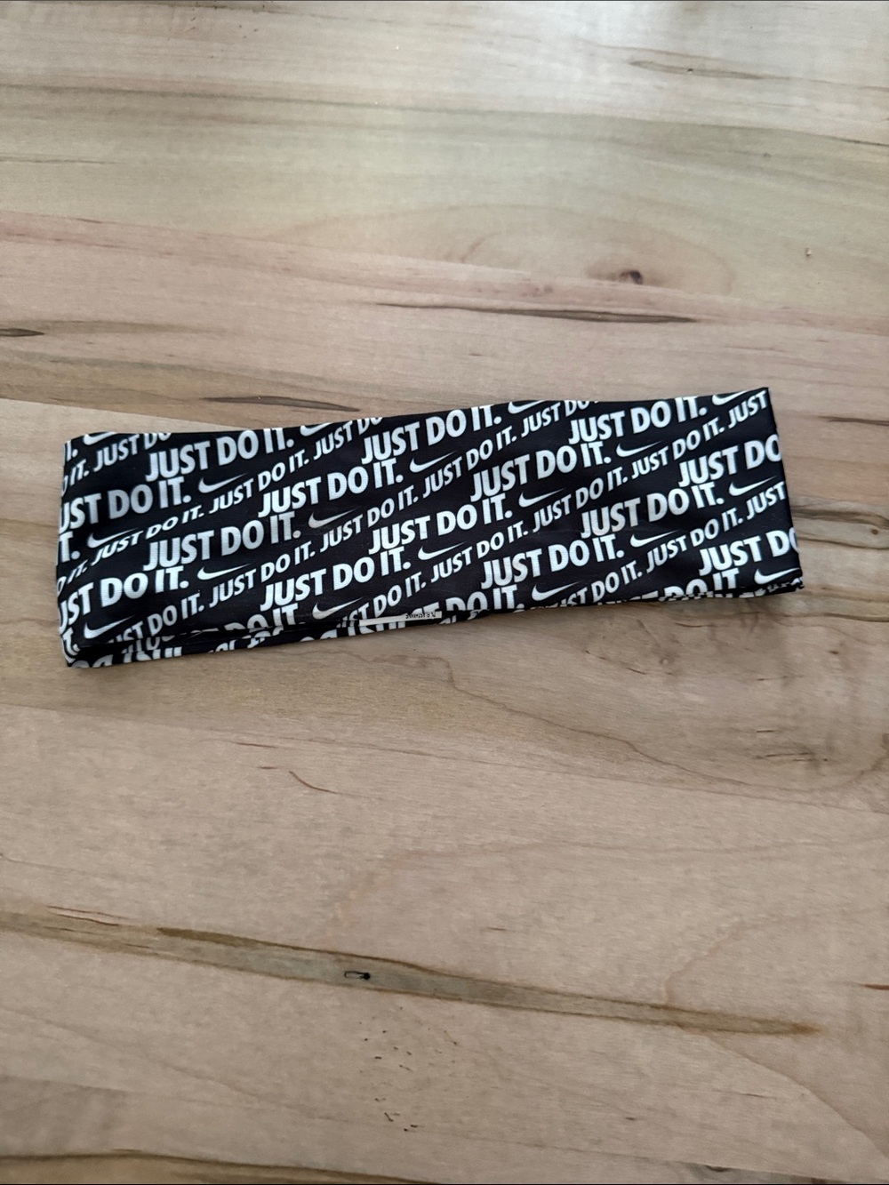 Nike Black and White 'Just Do It' Stretch Headband